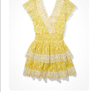 Size medium cute yellow summer dress from American Eagle